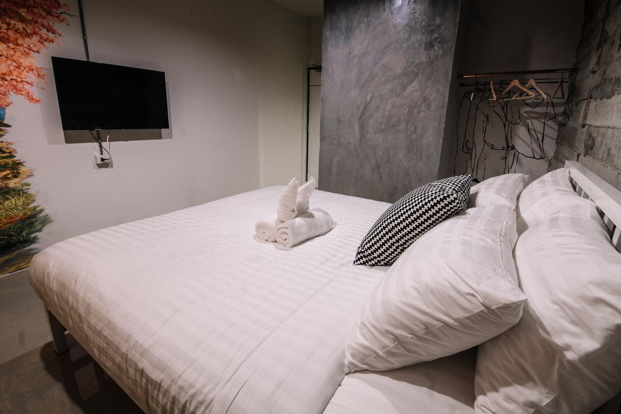 Zen Hostel Chiangmai เชียงใหม่ ภายนอก รูปภาพ