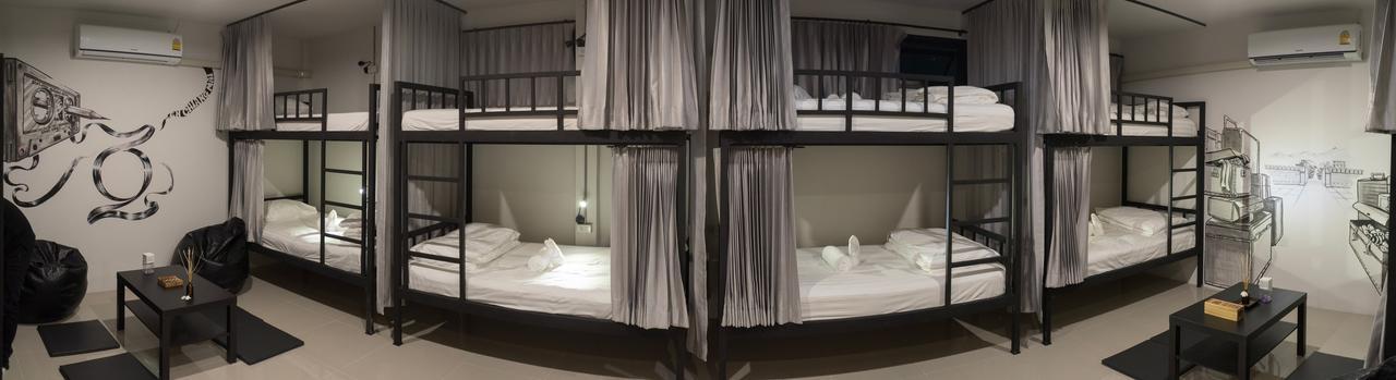 Zen Hostel Chiangmai เชียงใหม่ ภายนอก รูปภาพ