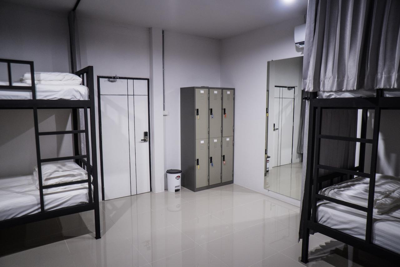 Zen Hostel Chiangmai เชียงใหม่ ภายนอก รูปภาพ