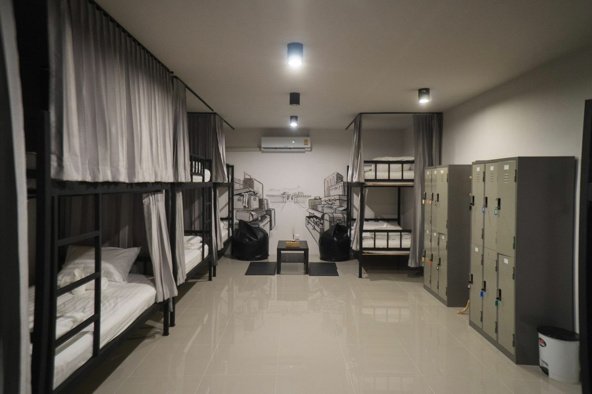 Zen Hostel Chiangmai เชียงใหม่ ภายนอก รูปภาพ